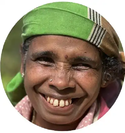 Portrait of Dhamayanthy, one of the estate tea team